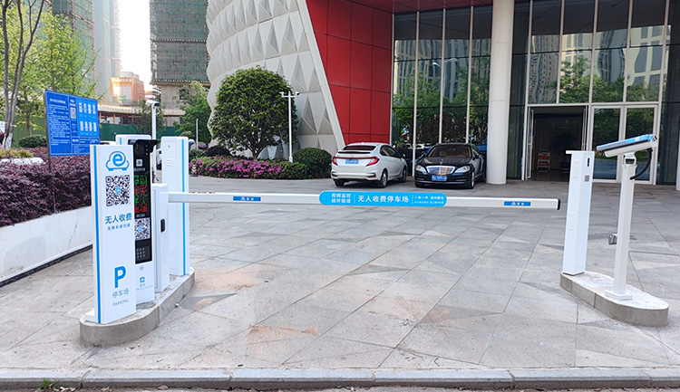 天汇龙城停车系统